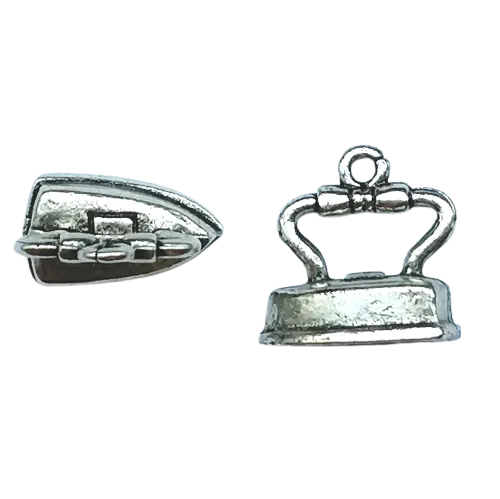 Metalen bedeltje - antiek strijkijzer - 15 mm
